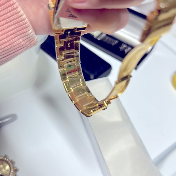 BRAND NEW: MEN’S LUXE GOLD “STRADA” LINKED FASHION WATCH - Picture 6 of 16